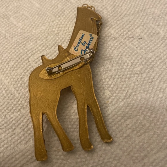 Vintage, handmade, giraffe, brooch, pin creations by Frances - Picture 4 of 4